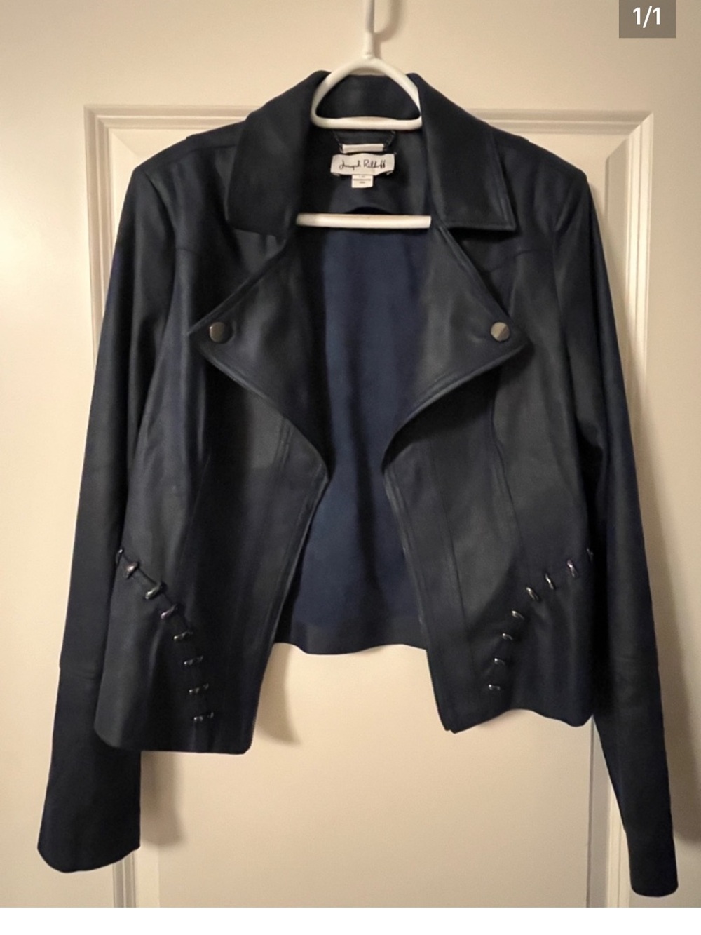 Jacket - Picture 5 of 6
